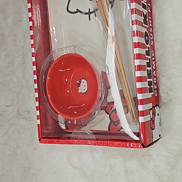 Hello Kitty Ceramic Sushi Plate Set - Picture 6 of 8